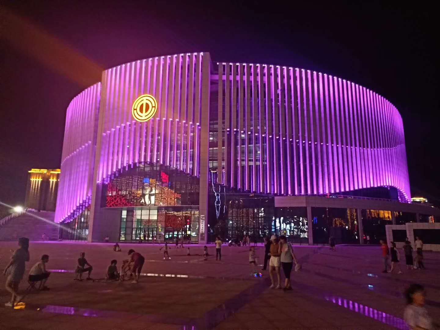 踐行工(gong)匠精神(shen)，我(wo)們繼續(xu)砥礪前行(xing)